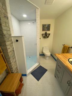 Adorable Artsy Apartment - New Orleans - 2