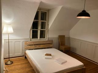 Old Rustic Swiss Mansarde 60m2 Center Burgdorf Parking Small Bath - 8