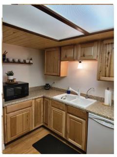 Chic Country Home in the Woods with Hot Tub - 2