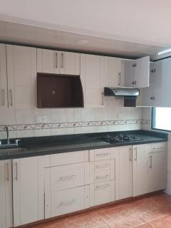 habitacion grande y calida para 2 o 3 personas - Bogotá - 3