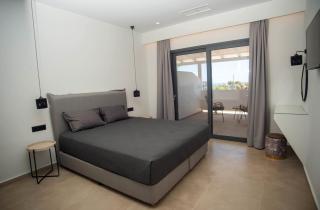 Marea Luxury Suites - Korithion - 4