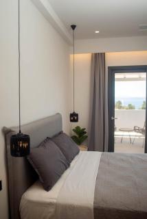 Marea Luxury Suites - Korithion - 3