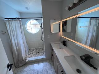 3-BR Condo near Disney & Universal - 9