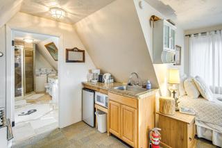 Near Hiking: Tranquil Crestone Studio w/ Deck! - 2