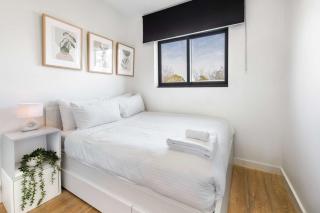 Sunny and Stylish One Bedroom Apartment - Melbourne - 9