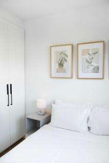 Sunny and Stylish One Bedroom Apartment - Melbourne - 1