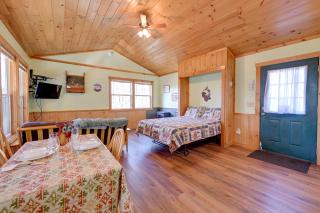 Secluded Nantahala Gone Hunting Cabin with Hot Tub - Bryson City - 3