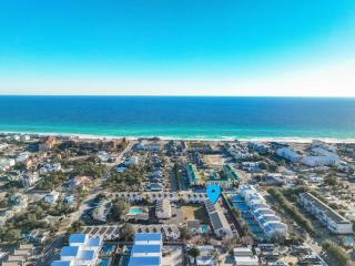 Woodland Shores 42 near beach sleeps 7 - Destin - 3