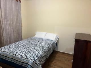 CASA FAMILIAR en SAN ANTONIO de la CAL 1 - 4