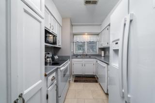 550 Tarpon Pond Cottage - 8