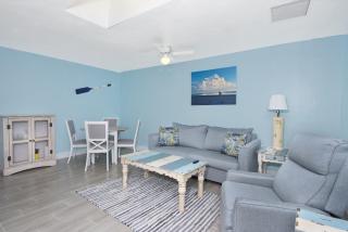 MT Beach Nik #2 by Sun Palace Vacations - Fort Myers Beach - 3