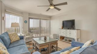 102 Sea Cloisters Oceanfront First Floor Condo Walk out to beach from back deck King 2 Double - 9