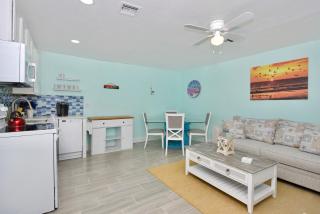 MT Coconut Cove #1 by Sun Palace Vacations - Fort Myers Beach - 2