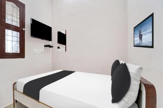 Hotel O SK Lodge - 8