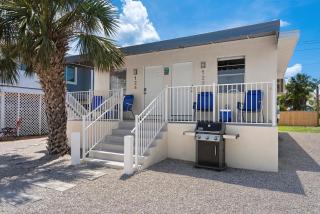 Lucky Charm 1 by Sun Palace Vacations - Fort Myers Beach - 2