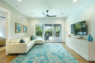 30A Serenity Skies by AvantStay Sleeps 19 Pool Golf Cart - Santa Rosa Beach - 4