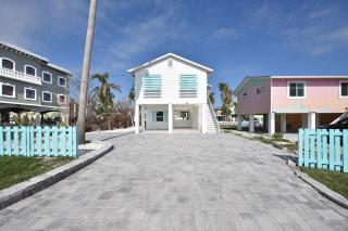 Aqua Falls by Sun Palace Vacations - Fort Myers Beach - 5