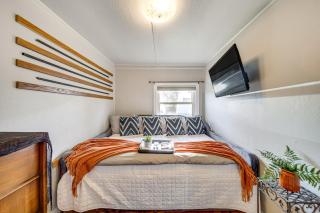 1 Mi to Camels Back Park Boise Studio with Patio! - 2