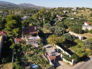 Cozy House 15 min from airport and port, 35 min from Acropolis - Papangeláki - 1