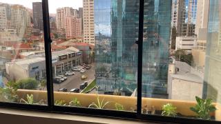 Muy cerca, a pasos de la Embajada de EEUU - 2