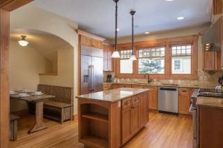 Luxe Winter Park Escape - 5BR with Hot Tub & Game Room - 1