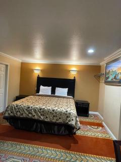 Sunrise Inn - Gardena - 1