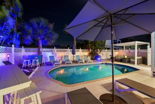 Bluewaters Beach House by Sun Palace Vacations - Fort Myers Beach - 4