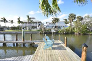Sandy Getaway by Sun Palace Vacations - Fort Myers Beach - 2