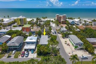 Big Blue Beach House by Sun Palace Vacations - 2