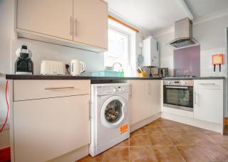 Purple Cloud Cottage - Portsmouth - 6