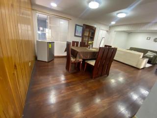 III-Elegante Departamento de 4 dormitorios con parqueadero incluido en el Centro histórico de Cuenca - Cuenca - 8