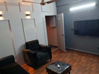 The gray stay TGS - Karatschi - 6