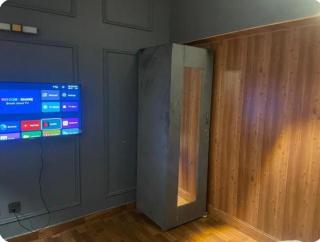 The gray stay TGS - Karatschi - 1