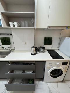 Modern Condo with Pool near Casinos in Clark - - 3