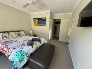 Camellia Cottage Pet Friendly Farm Stay - Picton - 2