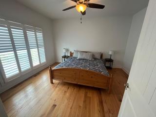 The Farmhouse at Stonebrook Hollow - - 4