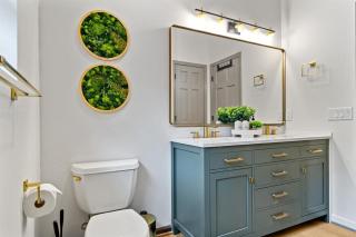 Stunning Mtn Cabin,Mtn Views,Hot Tub,Pet friendly - 6