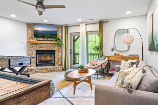 Stunning Mtn Cabin,Mtn Views,Hot Tub,Pet friendly - 2