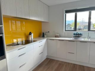 Mountain View Haven - Hanmer Springs Holiday Home - 2