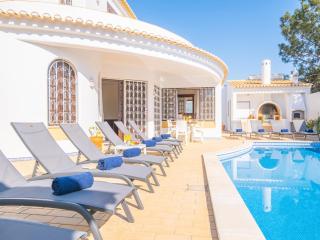 Villa 900 m from Evaristo Beach - Albufeira - 4
