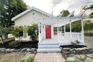 Bright, Airy Home in Hudson! - Hudson - 0