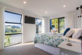 Contemporary Home with Ocean and Mountain Views - Kaikoura - 6