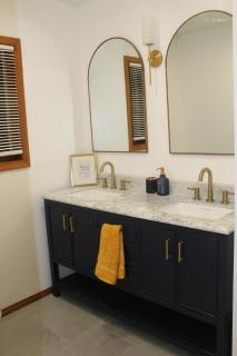 Poconos Getaway Relax w Sauna, Game Rm & Fire Pit - Tobyhanna - 3