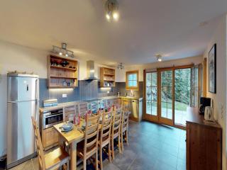Majestic chalet in the heart of mountains - 8