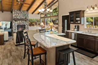Desert Design with Hot tub and Creek Access for Family - Sedona - 4