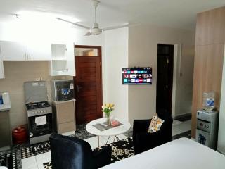 Dee Kijanis studio apartment - Mombassa - 5