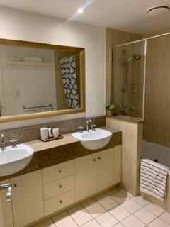 The Lakes Resort Cairns - Cairns - 3