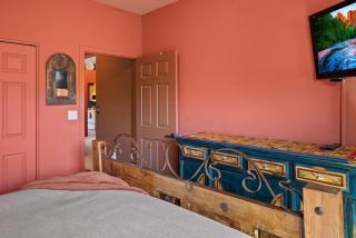 Creative Desert Design a Sedona Artistic Retreat - 5