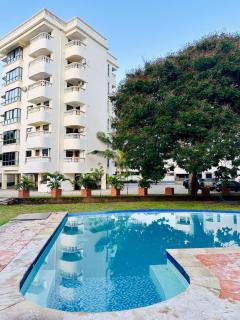 Dee Kijanis studio apartment - 7