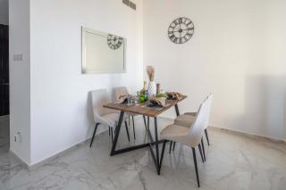 Frank Porter - Golden Dream Tower - 3